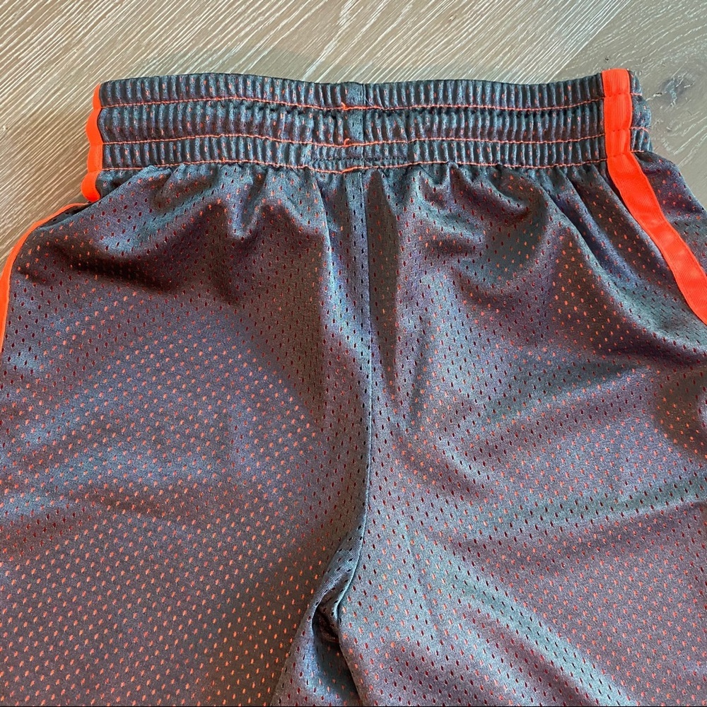 Children’s Place Boys Athletic Shorts - Picture 3 of 9